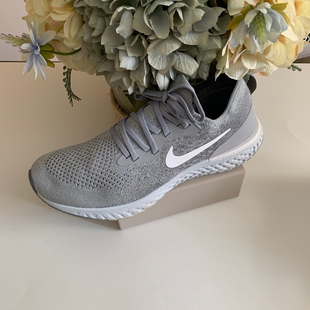Nike Women’s Epic React Flyknit 2 Running Shoe